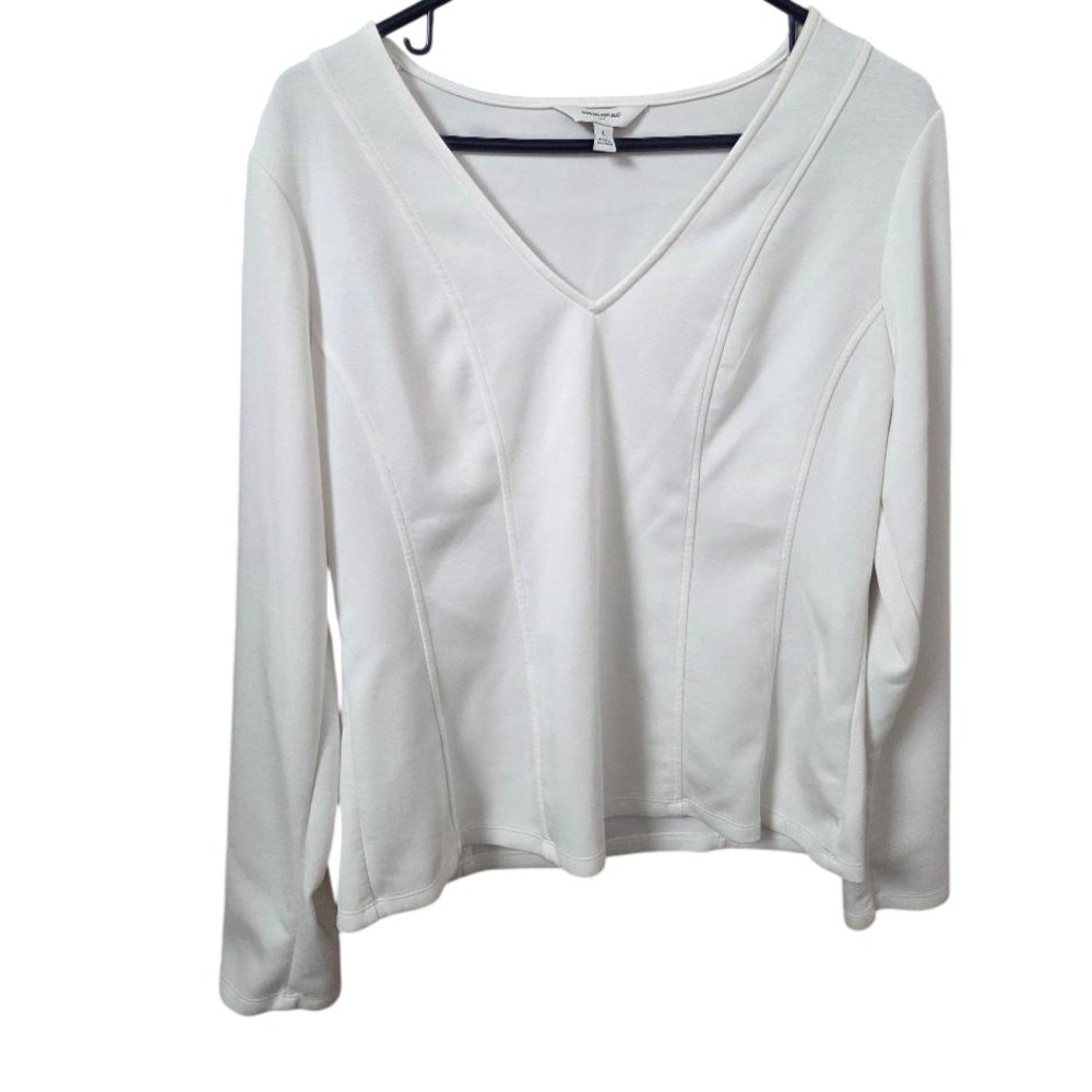 Banana Republic Top Size L Cream V-Neck Long Sleeve Front Princess Seam